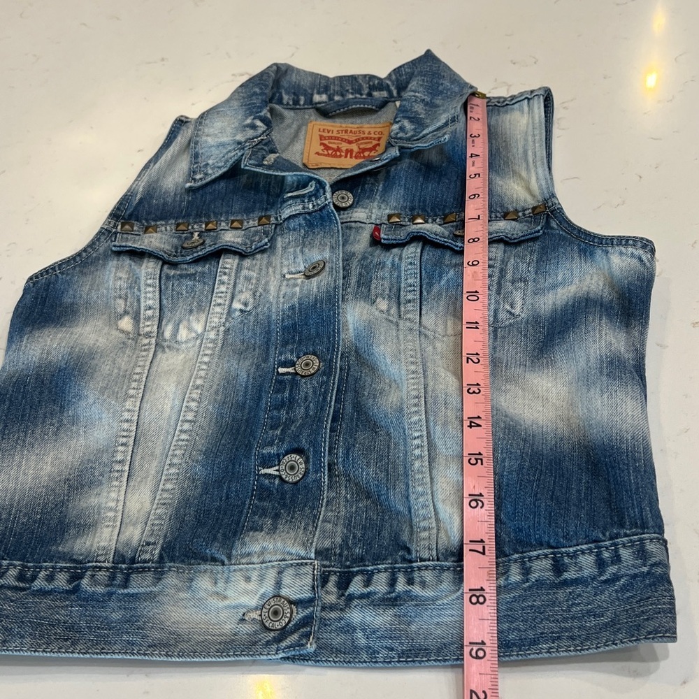 Levi’s Sleeveless Denim Vest Stud Embellished Button Front Size S - Picture 8 of 9